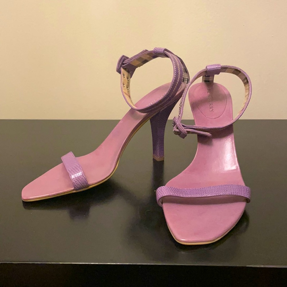 New Dark Lily Burberry Ankle Strap Heels. EUR 39